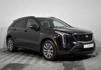 Подержанный автомобиль Cadillac XT4 2021 года (3 фото)