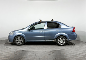 Подержанный автомобиль Chevrolet Aveo Sedan 2007 года (8 фото)