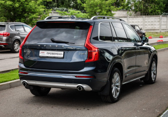 Подержанный автомобиль Volvo XC90 2019 года (6 фото)
