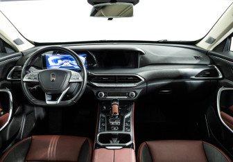 Подержанный автомобиль FAW Bestune T77 2022 года (13 фото)