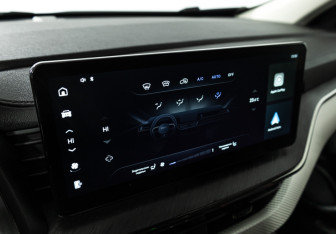 Подержанный автомобиль Haval F7 2023 года (17 фото)