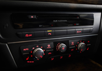 Подержанный автомобиль Audi A6 Sedan 2013 года (16 фото)