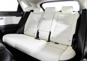 Подержанный автомобиль Lexus NX 2020 года (30 фото)