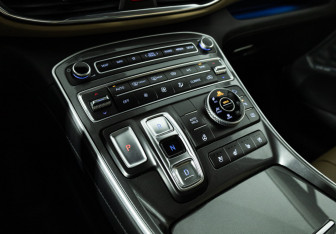 Подержанный автомобиль Hyundai Santa Fe 2021 года (21 фото)