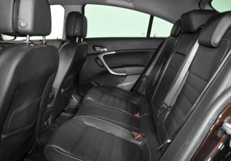 Подержанный автомобиль Opel Insignia Sedan 2014 года (13 фото)
