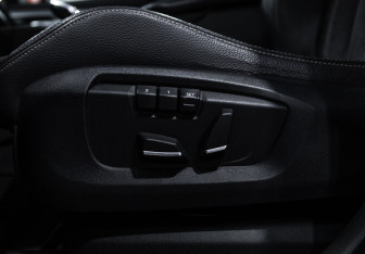 Подержанный автомобиль BMW X6 2016 года (27 фото)