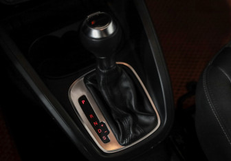 Подержанный автомобиль Audi A1 2012 года (17 фото)