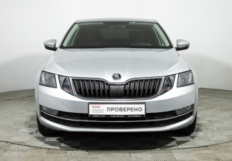 Подержанный автомобиль Skoda Octavia Liftback 2017 года (2 фото)