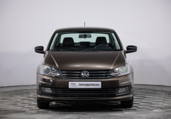 Подержанный автомобиль Volkswagen Polo Sedan 2020 года (2 фото)