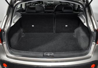 Подержанный автомобиль Nissan Qashqai 2008 года (18 фото)