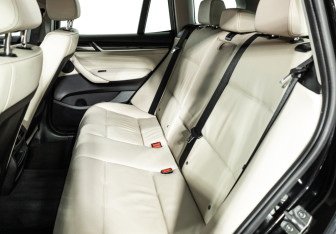 Подержанный автомобиль BMW X3 2014 года (10 фото)