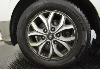 Подержанный автомобиль Hyundai H-1 2018 года (7 фото)