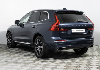Подержанный автомобиль Volvo XC60 2019 года (7 фото)