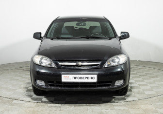 Подержанный автомобиль Chevrolet Lacetti Hatchback 2010 года (2 фото)