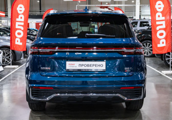 Подержанный автомобиль Geely Monjaro 2023 года (9 фото)