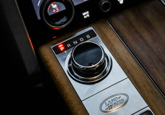 Подержанный автомобиль Land Rover Range Rover 2018 года (25 фото)