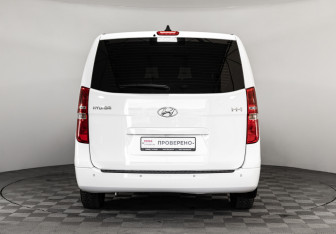 Подержанный автомобиль Hyundai H-1 2020 года (6 фото)