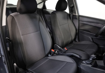 Подержанный автомобиль Hyundai Solaris Sedan 2019 года (19 фото)