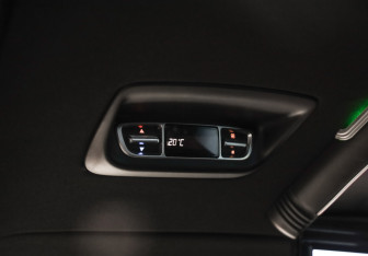 Подержанный автомобиль Mercedes-Benz Vito 2015 года (30 фото)