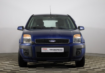 Подержанный автомобиль Ford Fusion 2008 года (2 фото)