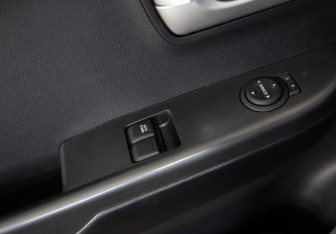 Подержанный автомобиль Kia Rio Sedan 2012 года (16 фото)