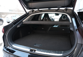 Подержанный автомобиль Zeekr 001 2023 года (35 фото)