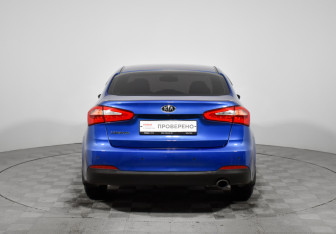 Подержанный автомобиль Kia Cerato Sedan 2014 года (6 фото)