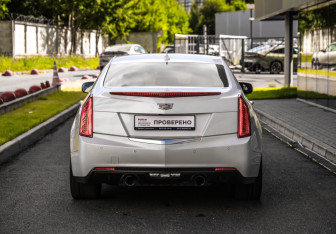 Подержанный автомобиль Cadillac ATS Sedan 2018 года (8 фото)