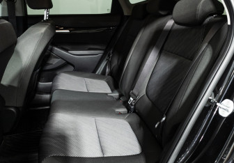 Подержанный автомобиль Kia Seltos 2021 года (10 фото)