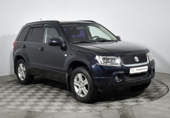 Подержанный автомобиль Suzuki Grand Vitara 2006 года (3 фото)