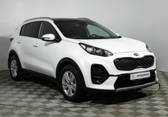 Подержанный автомобиль Kia Sportage 2018 года (3 фото)