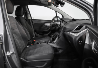 Подержанный автомобиль Opel Mokka 2013 года (18 фото)