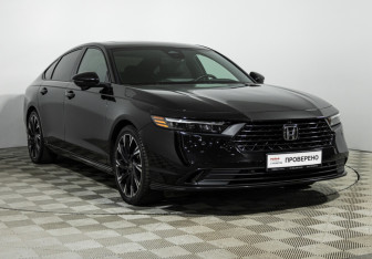 Подержанный автомобиль Honda Accord Sedan 2023 года (3 фото)