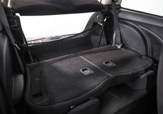 Подержанный автомобиль MINI Hatch 2012 года (22 фото)