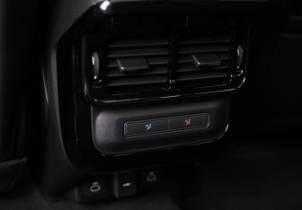 Подержанный автомобиль Land Rover Range Rover Evoque 2024 года (22 фото)