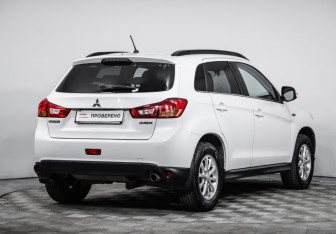 Подержанный автомобиль Mitsubishi ASX 2013 года (5 фото)