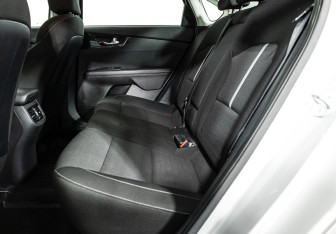 Подержанный автомобиль Kia Cerato Sedan 2019 года (10 фото)