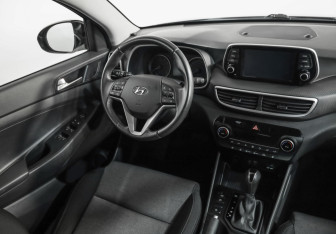 Подержанный автомобиль Hyundai Tucson 2020 года (9 фото)