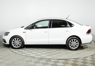 Подержанный автомобиль Volkswagen Polo Sedan 2016 года (8 фото)