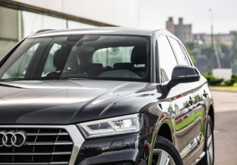 Подержанный автомобиль Audi Q5 2019 года (2 фото)