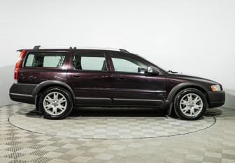 Подержанный автомобиль Volvo XC70 2007 года (4 фото)