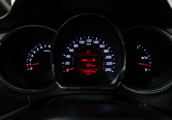 Подержанный автомобиль Kia Ceed Wagon 2014 года (12 фото)