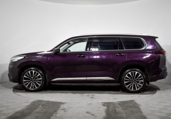 Подержанный автомобиль Exeed VX 2023 года (8 фото)