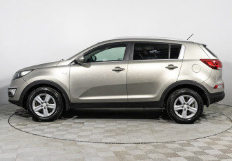 Подержанный автомобиль Kia Sportage 2014 года (8 фото)