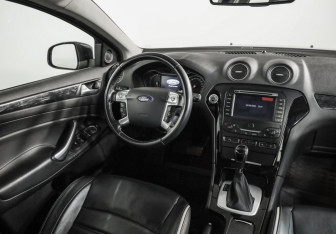 Подержанный автомобиль Ford Mondeo Sedan 2012 года (9 фото)