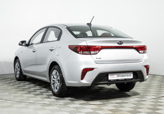 Подержанный автомобиль Kia Rio Sedan 2020 года (7 фото)