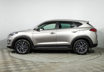 Подержанный автомобиль Hyundai Tucson 2020 года (8 фото)