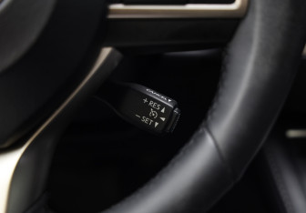 Подержанный автомобиль Lexus ES 2016 года (21 фото)