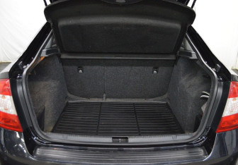 Подержанный автомобиль Skoda Rapid Liftback 2016 года (16 фото)