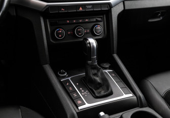 Подержанный автомобиль Volkswagen Amarok 2018 года (12 фото)